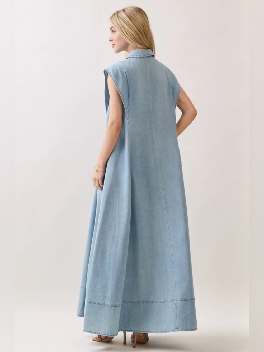 NWT Sleeveless Light Wash Denim Maxi Shirt Dress with Pockets |Summer Maxi Dress - Picture 6 of 6